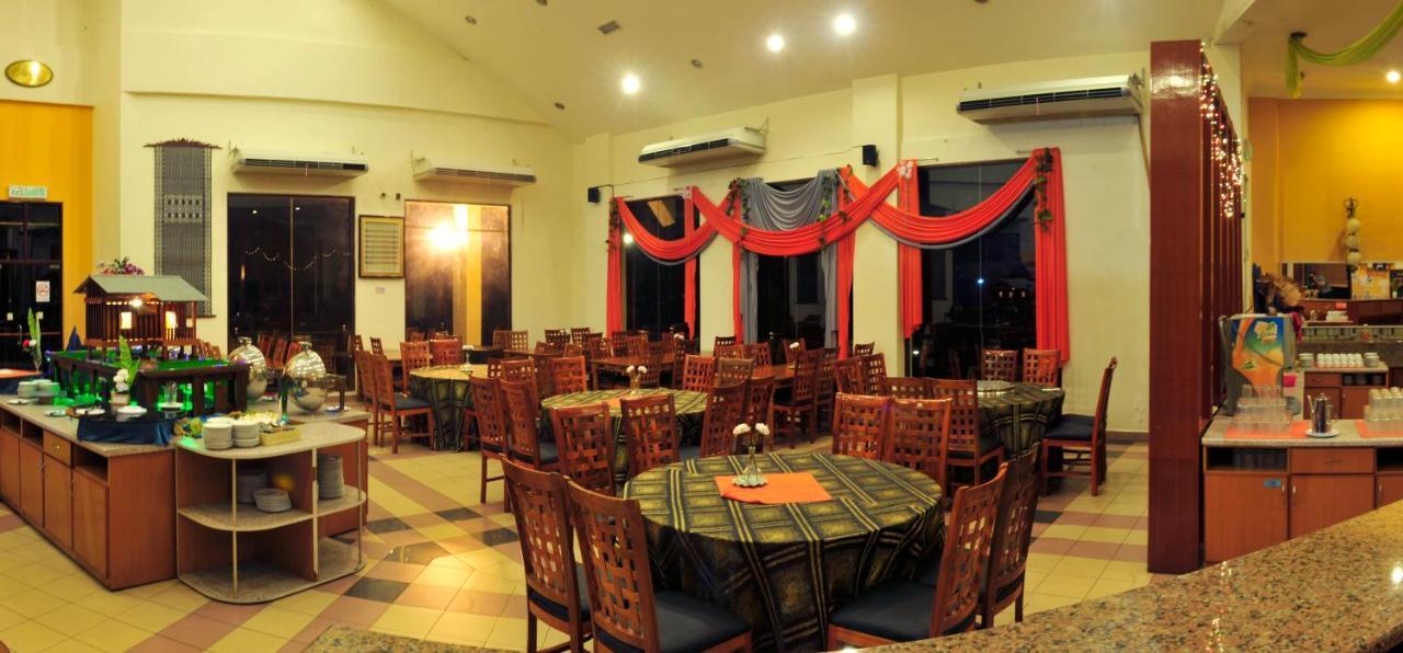 Hotel Felda Residence Tekam , Ppp Tun Razak Kampong Sungai Batu Exterior photo
